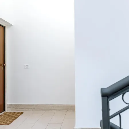 Goodstay Imbriani 2
